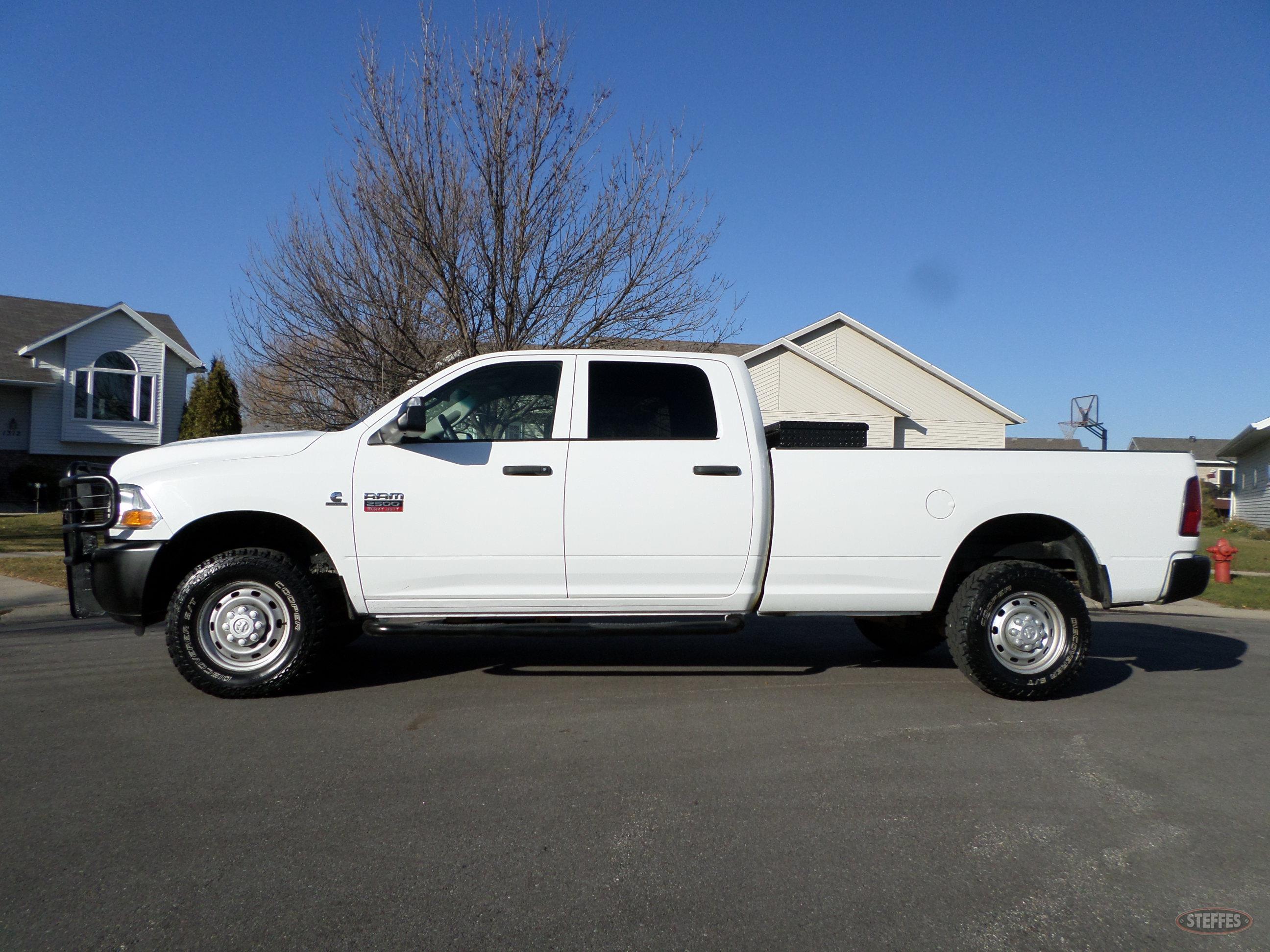 2012 Dodge Ram 2500 Heavy Duty_0.JPG